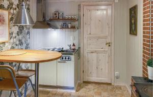 2 Bedroom Gorgeous Home In Virserum