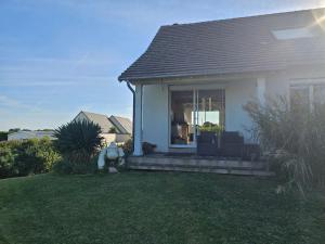 Maisons de vacances Grande maison normande, vue mer a 75 metres de la plage, equipe spa de nage : photos des chambres