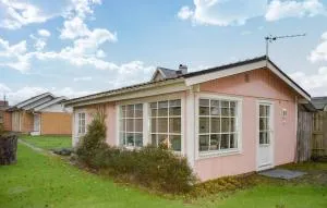 1 Bedroom Cozy Home In Vejbystrand - Hjärnarp