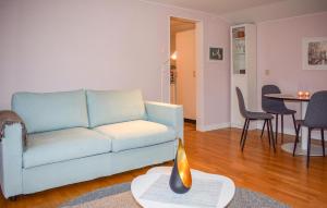 1 Bedroom Cozy Home In Vejbystrand