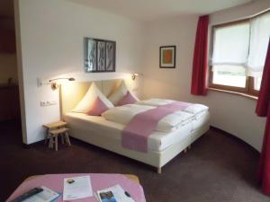 Superior Studio with balcony or terrace room in Alpina