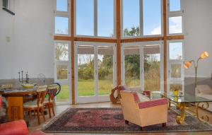 Beautiful Home In Ystad With Wifi