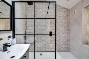 Royal Chester Retreat - Rose Platinum Properties