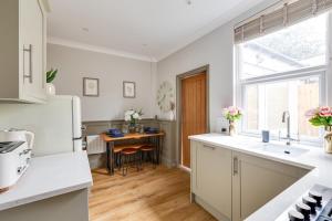 Royal Chester Retreat - Rose Platinum Properties