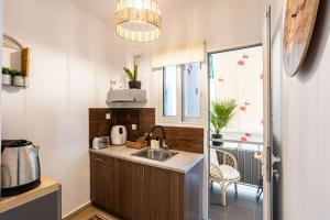 Elenas Cozy & Central Nest