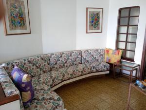 PITANGUEIRAS LINDO FRENTE AO MAR 4 QUARTOs