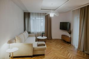 Apartament Dwupoziomowy Butikowy Żmigrodzka, free parking, self check-in