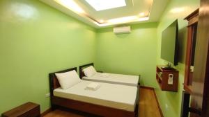 Kirahs Pension House - 3 to 5 mins from PPIA via commute