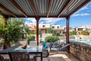 Villa Lea, stylish, with common pool