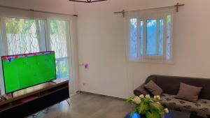 Charmante maison de plain-pied à louer à Ambatoloaka Votre havre de paix à Nosy Be !