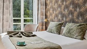 Standard Double Room with Garden View room in Hotel Villa Victoria