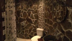 Самостоятелна къща за гости с изглед към планината Вила Марк