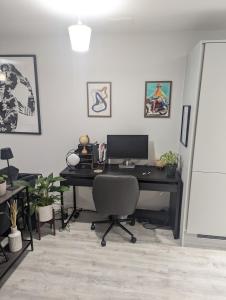 Stylish Harbourside Apartment