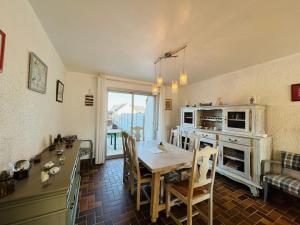 Maison ALIS 5 pièces 10 personnes à 100 mètres de la plage du Courégant