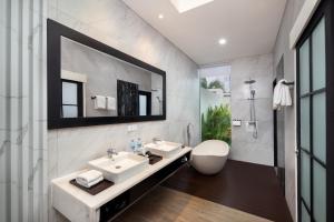 Biệt thự sang trọng 1 phòng ngủ  (Luxury One Bedroom Villa )