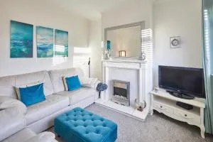 Host & Stay - The Railway Cottage - Carlin How