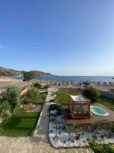 Nissos Ios - ملوبوتاس