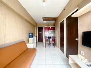 Cozy and Minimalist 2BR at Mutiara Bekasi Apartment By Travelio