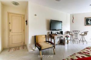 Apto 2Qts 400m da praia centrinho Jurere RGP208