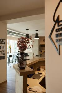 Hostel Dos Estaciones - Albergue Juvenil - FREE towels, coffee & tea, remote check-in