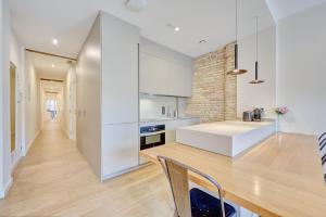 Edificio Joya by Clabao