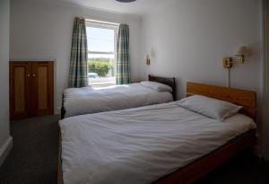 3 Avonside, Bantham - period property with stunning sea views!