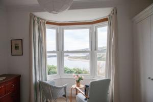 3 Avonside, Bantham - period property with stunning sea views!