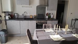 Appartements Paisible appartement central avec terrasse : photos des chambres