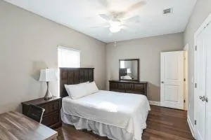 Cypress 71 2bd2b With Full Kitchen Equip - Douglas