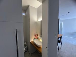 Apê reformado lindo Itaim Bibi