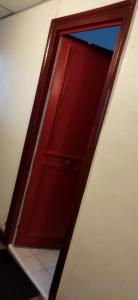 Petit studio rénové proche Place République 75011