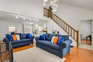 5 Mi to Kalahari Poconos Home with Furnished Deck - Long Pond