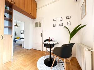 Kiraly Levente - Downtown Central Location with AC