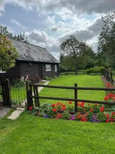 Dog & Family Friendly Private Cottage in Orleton - Brimfield
