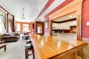 Downtown Yankton Suite Walk to Restaurants! - Sioux Falls