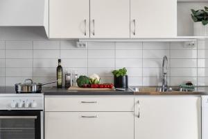 Guestly Homes - Elite Studio Apartment