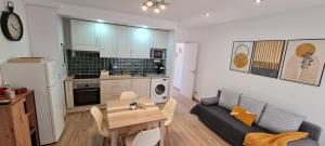 LuengiHouse - Espectacular apartamento con piscina