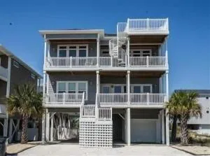 Southern Comfort - أوشن إيسل بيتش