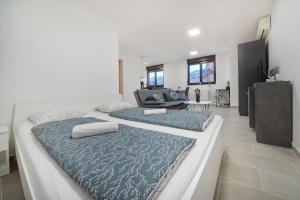 Ágoston Apartman 3 - Málna