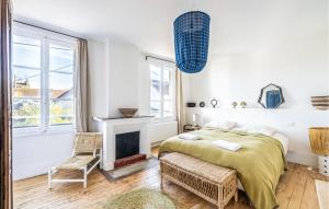 Maisons de vacances Beautiful Home In Gommecourt : photos des chambres