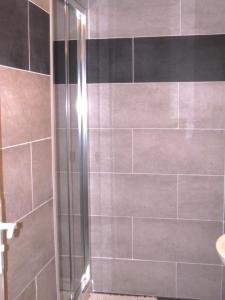 Le banc sous les tilleuls