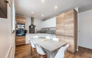 Amazing Home In Les Portes-En-Ré