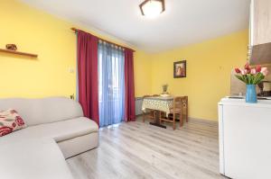 Modernes Apartment nur 10 Gehminuten zum Strand von Rovinj mit Privatparkplatz 