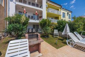 Bezaubernde Villa nur 500 Meter zum Strand mit Meerblick, Privatpool, Grill, Waschmaschine