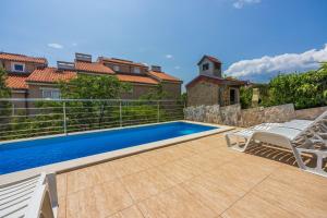 Bezaubernde Villa nur 500 Meter zum Strand mit Meerblick, Privatpool, Grill, Waschmaschine