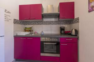 Charmantes hundefreundliches Apartment mit privatem Balkon, Spielplatz, Grill