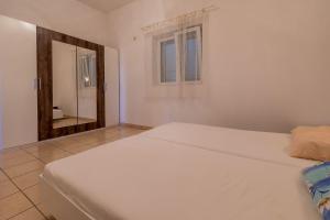 Preiswertes Familienapartment nur 100 Meter zum Strand mit privater Terrasse