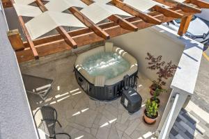 Traumhafte Villa nur 300 Meter zum Strand mit beheiztem Pool, Whirlpool, Kicker, Grill