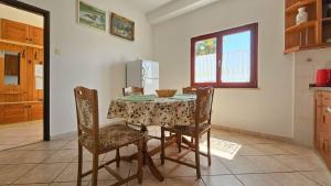 Komfortables, hundefreundliches Apartment mit eigenem Balkon, Waschmaschine, WiFi 