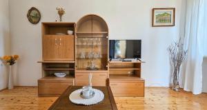 Komfortables, hundefreundliches Apartment mit eigenem Balkon, Waschmaschine, WiFi 